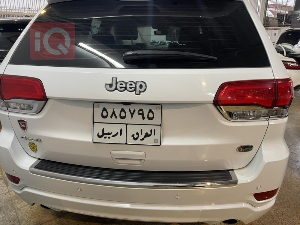 جیپ گراند شیرۆکی